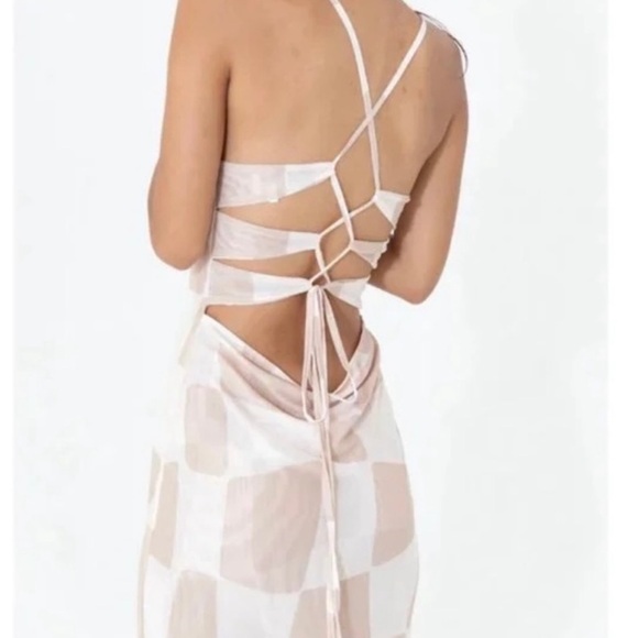 Find Me Now The Label | Kai Midi Dress | large - Picture 2 of 2